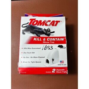 Tomcat Kill & Contain Mouse Trap 2-Pack Disposable Pre-Baited